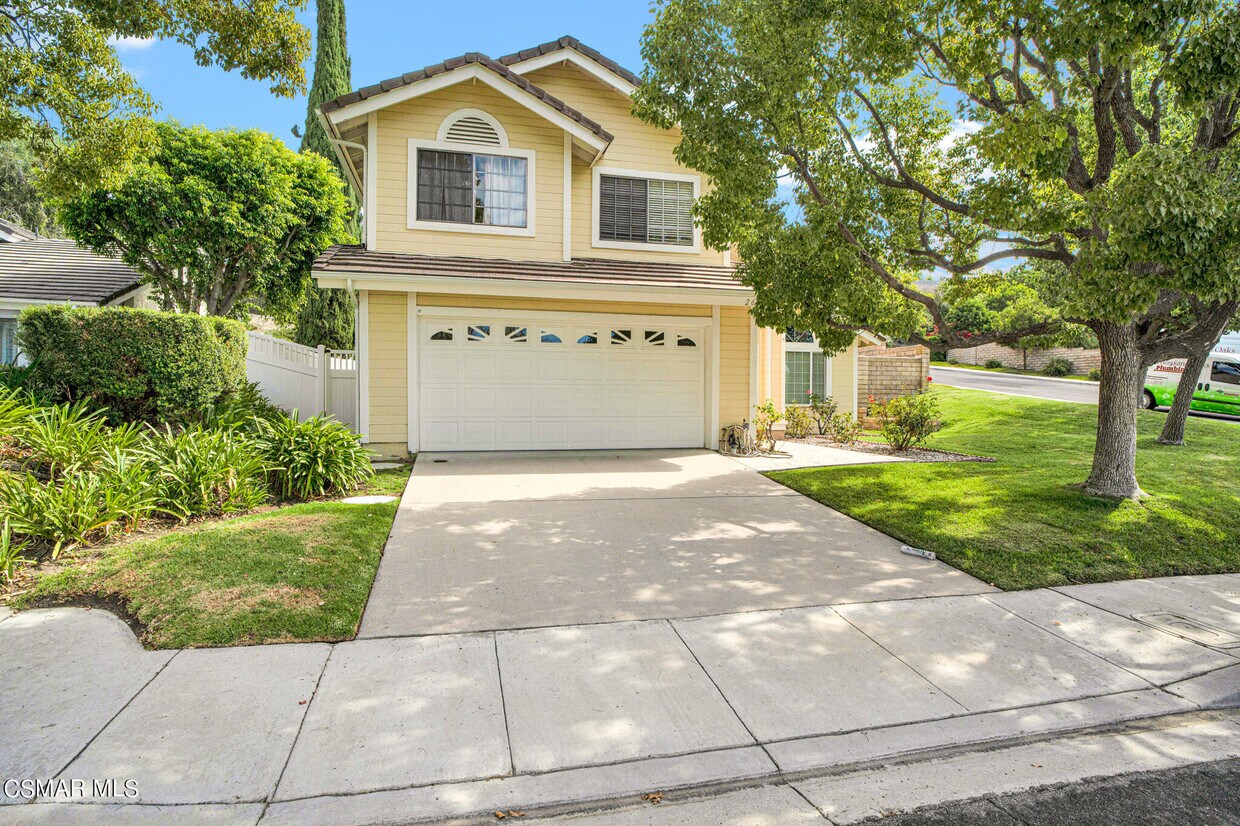 Primary Photo - 2626 Ridgebrook Pl