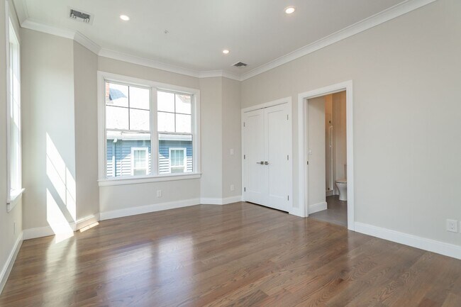 Foto del edificio - 3247 Washington St