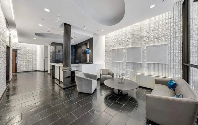 Building Photo - 1 bedroom in New York NY 10003