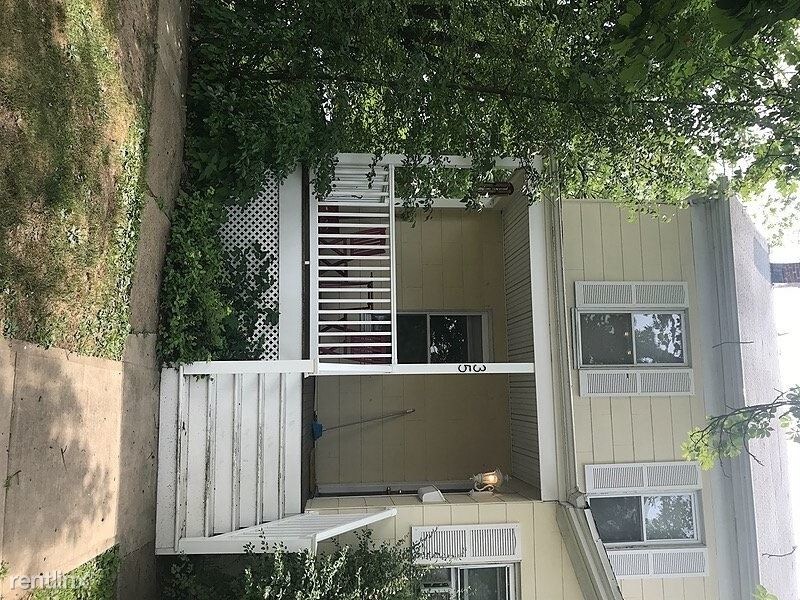 Primary Photo - 4 br, 1.5 bath Apartment - 35 Bowers Lane