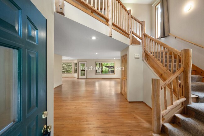 Foto del edificio - Scenic 3BD|3BA Alongside the Sandy River