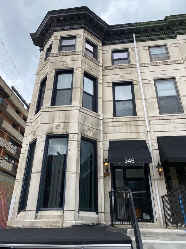 Primary Photo - 346 W. Armitage