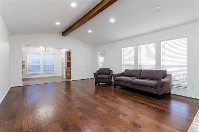 Foto del edificio - 1703 Mayflower Dr