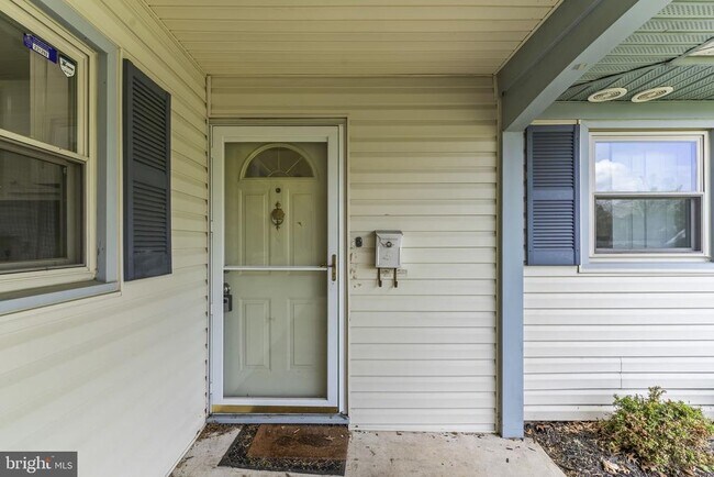 Building Photo - 13501 Ivy Way