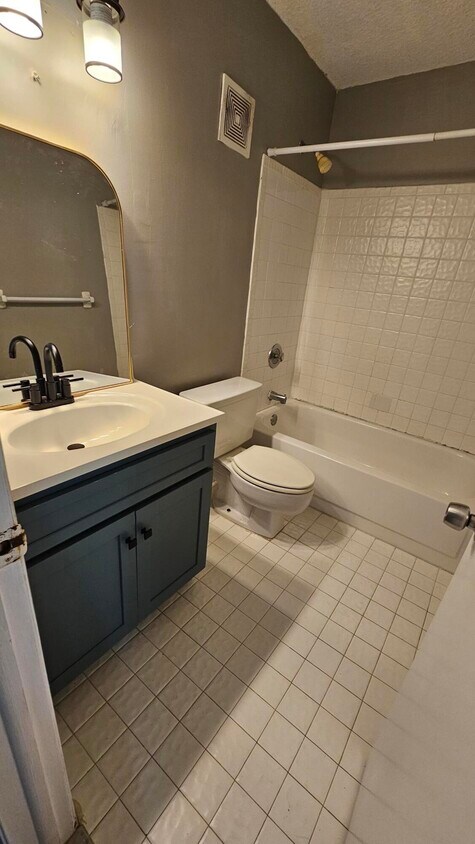 Building Photo - 4791 Alder Dr