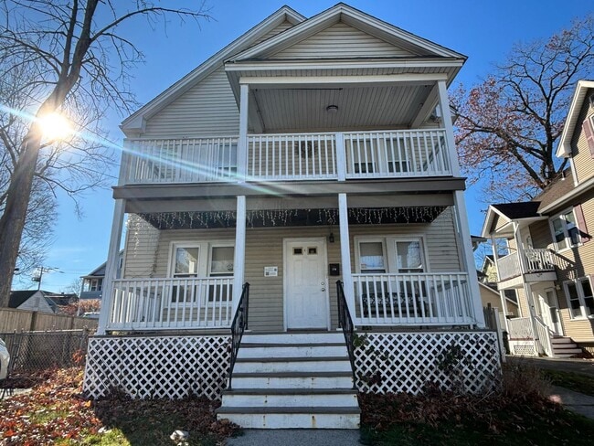 Photo - 114 Groveland St Apartment