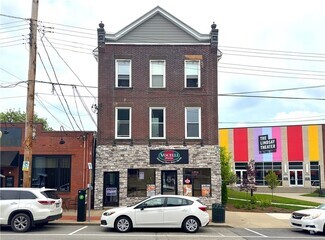 Building Photo - 422 Walnut St