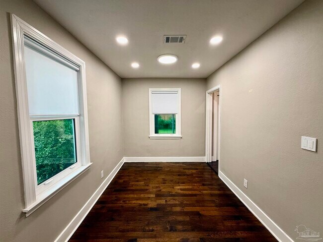 Foto del edificio - 2050 N 13th Ave