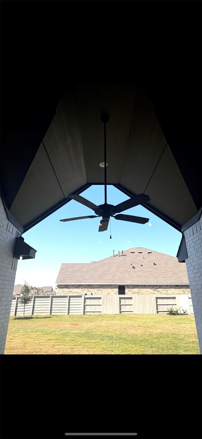 Foto del edificio - 4918 Mango Pk Ln