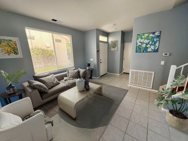 Building Photo - 11559 Compass Point Dr N
