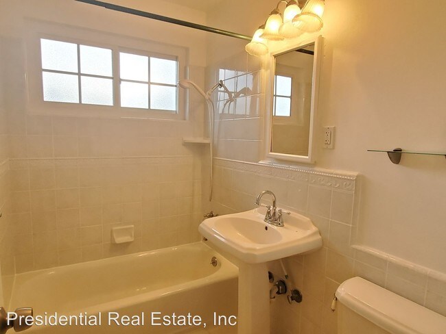 Building Photo - 3 br, 2 bath House - 1653 Waxwing Ave