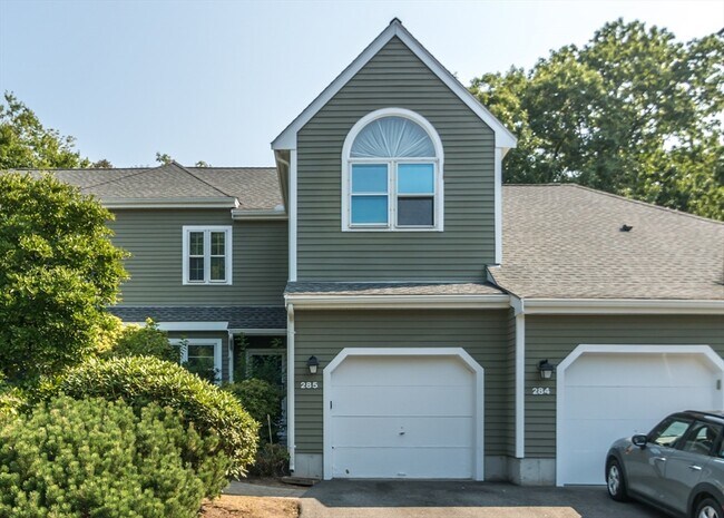 Foto del edificio - 285 Bishops Forest Dr