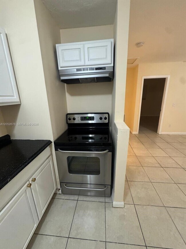 Foto del edificio - 1200 NW 9th St