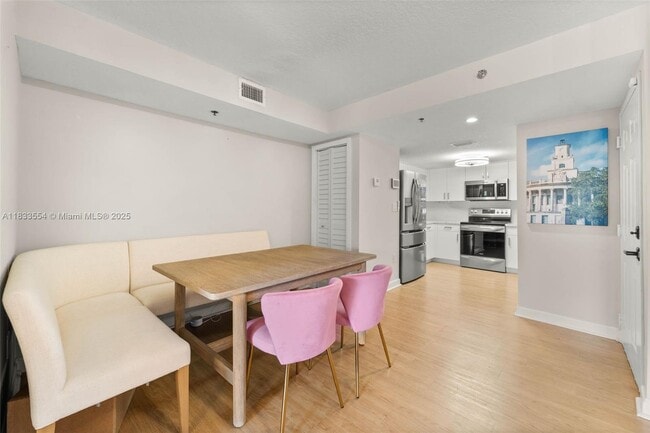 Building Photo - 1650 Coral Wy