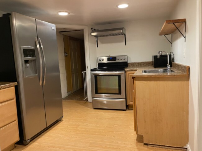 Foto del edificio - 3405 Ridge Rd