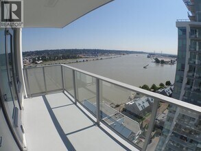 Building Photo - 908 Quayside Dr