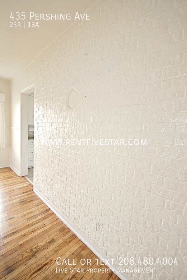 Building Photo - 435 Pershing Ave