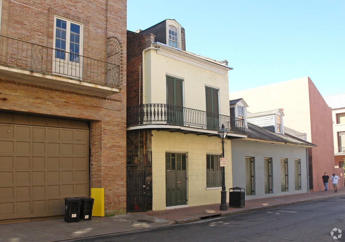 Primary Photo - 930 Bienville Ave