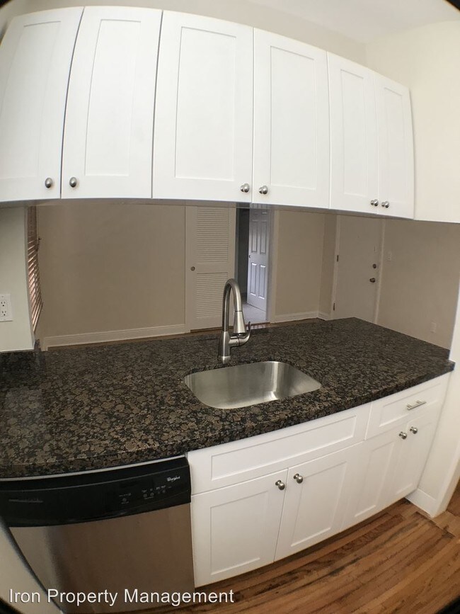 Foto del edificio - 222 Phoenetia Ave