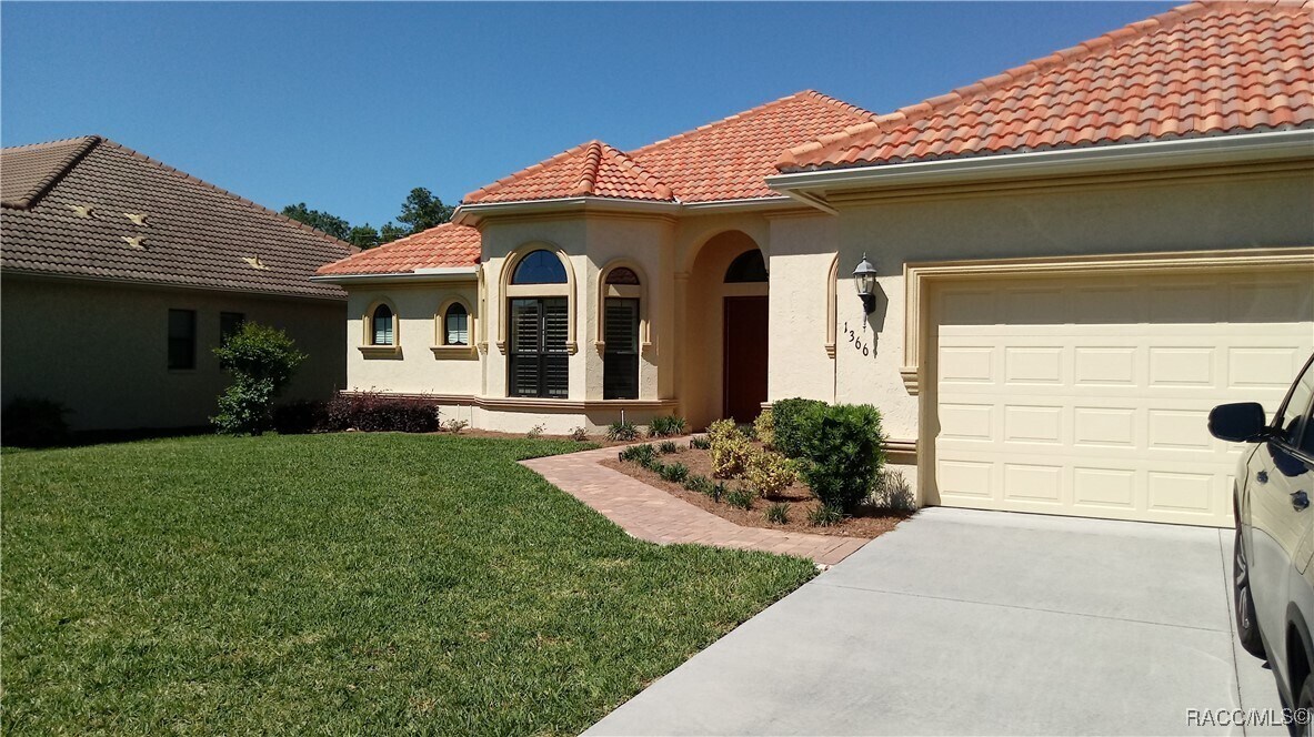 Foto principal - 1366 N Bellamy Point