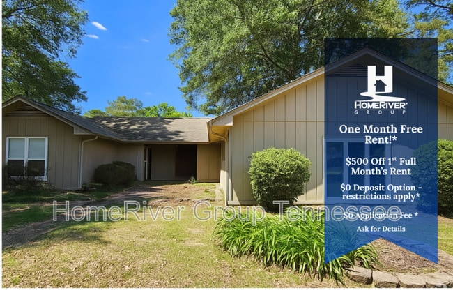 Building Photo - 8701 Lathbury Pl N