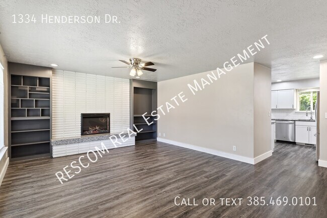 Building Photo - 1334 Henderson Dr