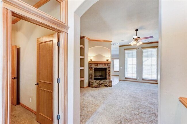 Photo - 16304 Vallejo Pl House