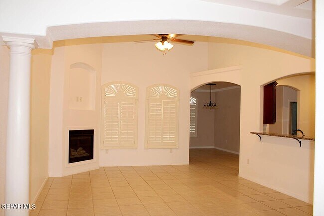 Building Photo - 101 Apache Brass Circle