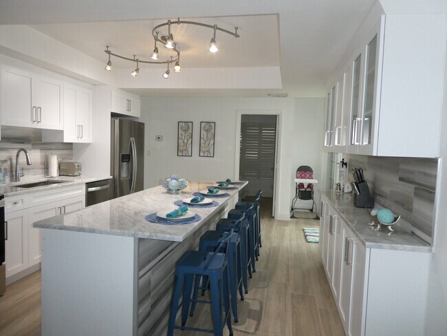 Foto del edificio - 2628 NE 49th St