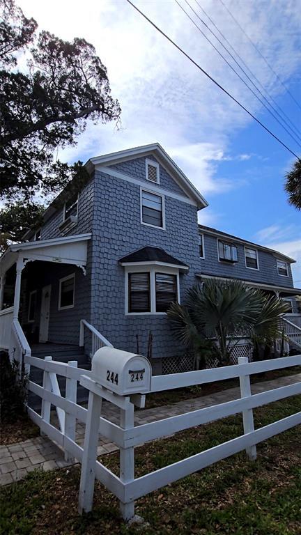 Building Photo - 244 Lexington Dr