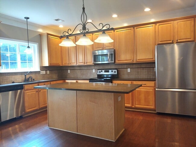 Foto del edificio - Beautiful Home located in the Hamilton Lak...