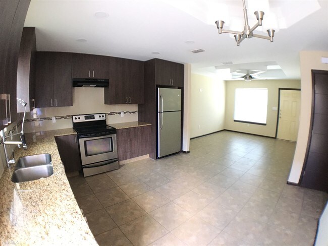 Foto del edificio - 2117 N Dahlia St