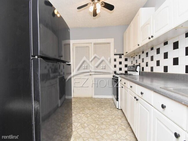 Foto del edificio - 2 br, 1 bath House - 3320 Parklawn