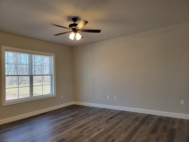 Building Photo - 111 Magnolia Dr