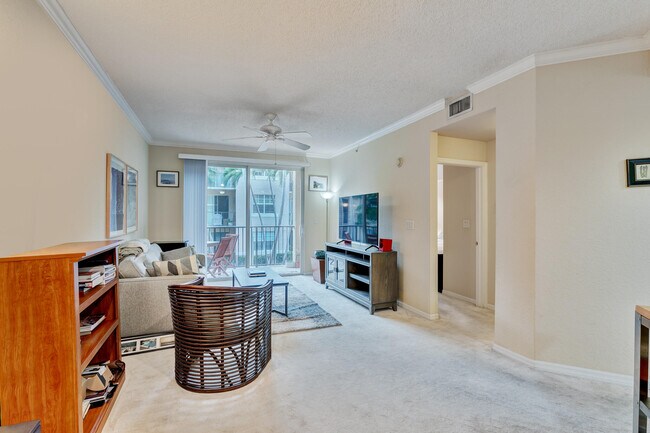 Building Photo - 1803 N Flagler Dr