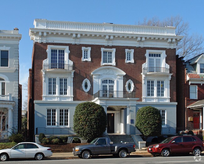 Foto del edificio - 2215 Monument Ave