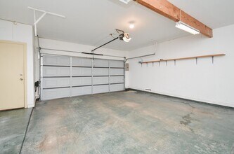 Building Photo - 7447 Cambridge St