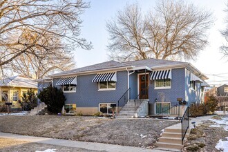 Building Photo - 1247 S Lk St