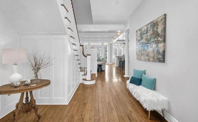 Building Photo - Immaculate 5 Bed 4.5 Bath Home In North Bo...
