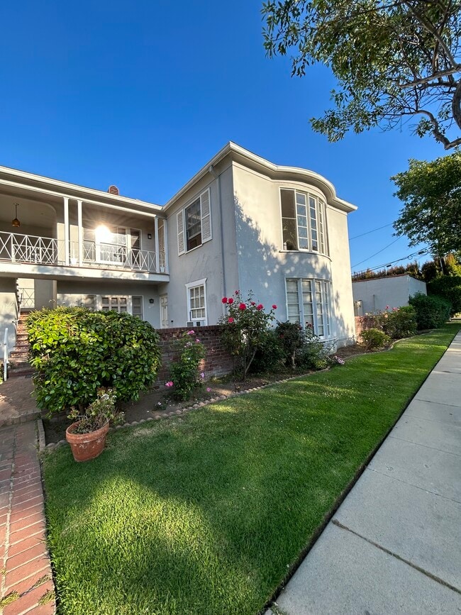 Building Photo - 1206 Beverly Green Dr