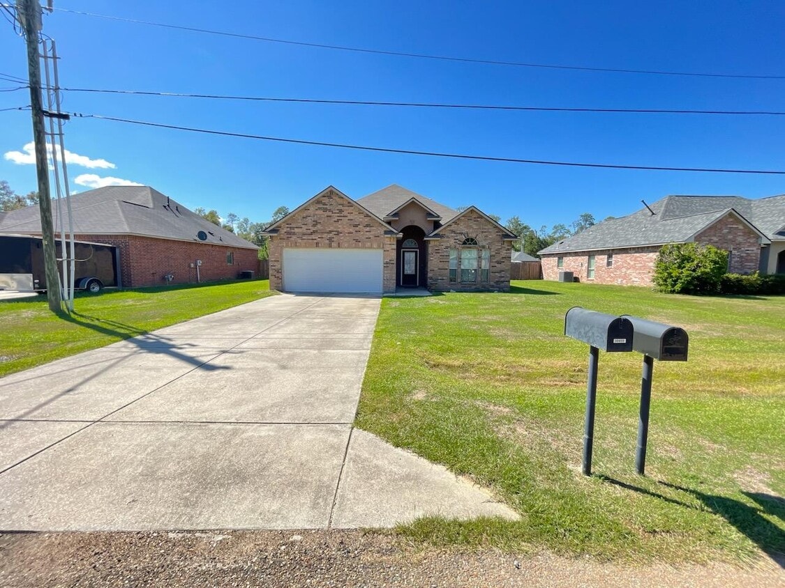 30459 Dawson Ln, Hammond, LA 70403 House Rental in Hammond, LA