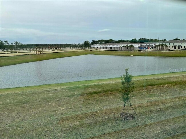 Foto del edificio - 960 Robin Holly St