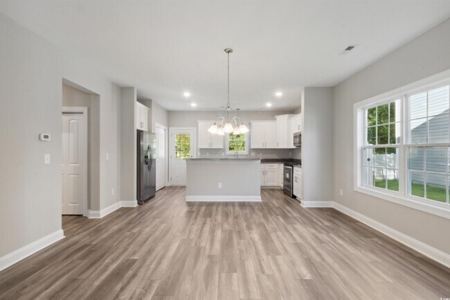 Foto del edificio - 10412 Holland Ct