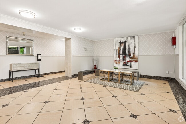 Lobby Photo - Cloverhill Estates