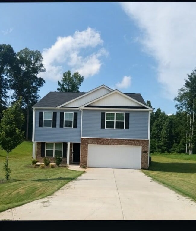 Building Photo - 271 Lilys Pl