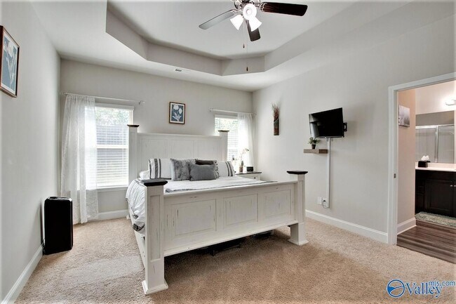 Foto del edificio - 155 Grey Fawn Trail