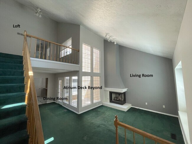 Foto del edificio - 836 Pond View Way
