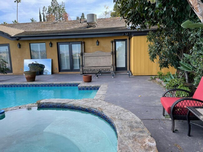 zona de piscina - 3358 Red Rose Dr