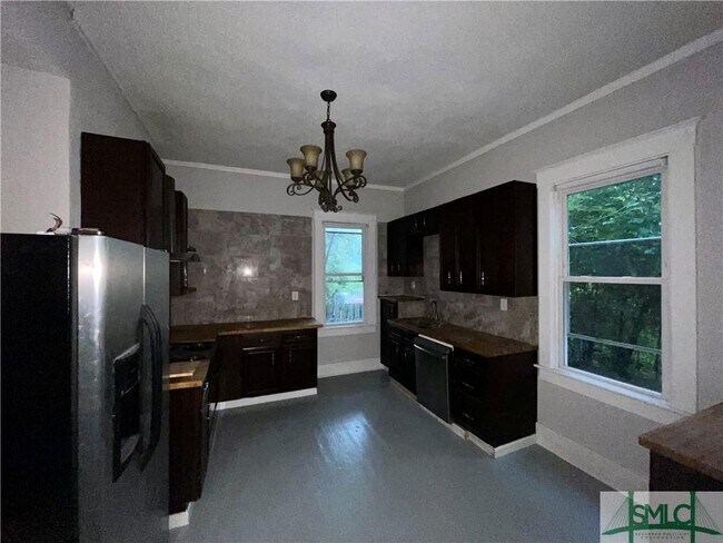 Foto del edificio - 2217 Harden St