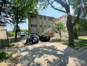 Building Photo - 2119 Osler St